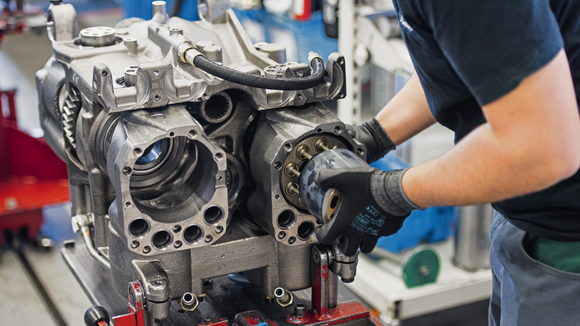 2K Maschinenbau überzeugt bei AGCO Fendt mit zukunftsweisender Technologie in der Entgratung