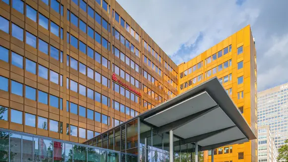 Frankfurter Bürogebäude Goldenes Haus verkauft