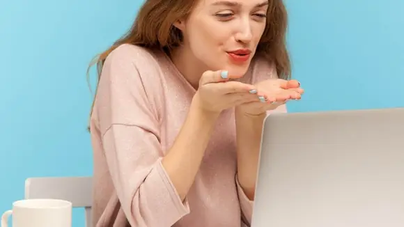 Die Singlebörse Dating Cafe reagiert auf Social Distancing und ermöglicht ab sofort Video-Dating