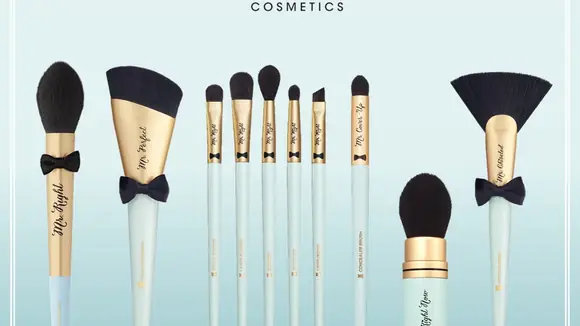 Too Faced Mr. Right Make-Up Pinsel Kollektion
