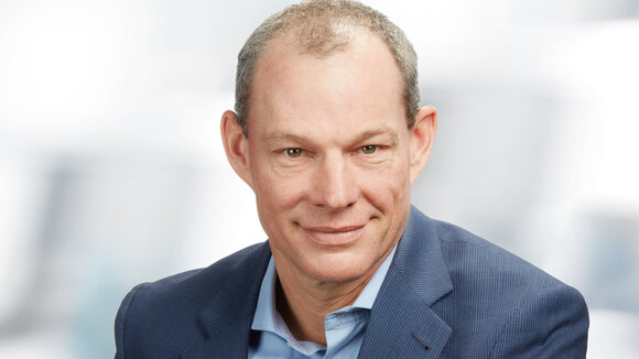 Schweizerische Mobiliar Versicherung managt Cloud-Konnektivität mit InterCloud