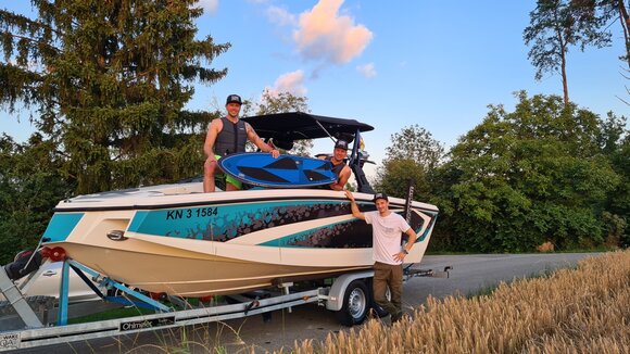 Sportbootverleih am Bodensee setzt sich für Nachhaltigkeit ein - StartUp unterstützt Naturschutz und hilft zur Bußgeldvermeidung.