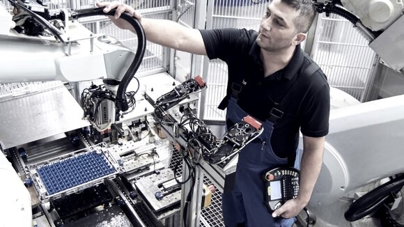 ECM-Spezialist Fenotec schätzt Retrofit und Service von stoba