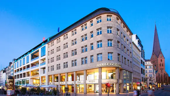 Kostenfreie Corona-Schnelltests, Booster-Impfungen und PCR-Tests in der Europa Passage Hamburg