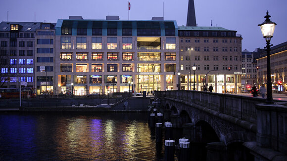 Kinder-Kultur-Fest ‚For A Better Life‘ - Open Air Bühne auf dem Jungfernstieg