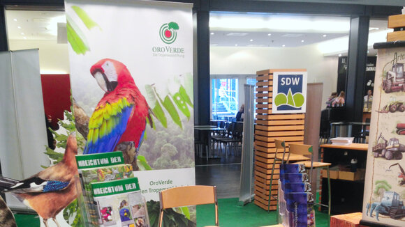 Stand von OroVerde auf der didacta