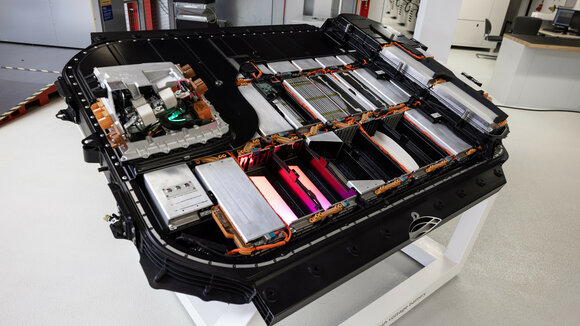 Audi Batterietechnikum Gaimersheim: wo Reichweite und Schnellladen zusammenfinden