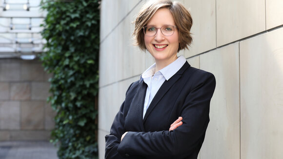 Dr. Anja Becker-Chouati