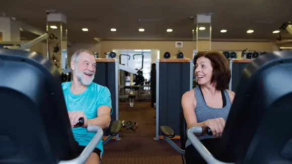 Krafttraining über 50 Jahren kann ihre Beweglichkeit und Kraft verbessern!