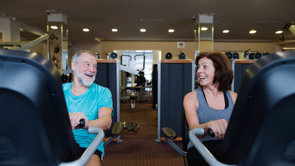 Krafttraining über 50 Jahren kann ihre Beweglichkeit und Kraft verbessern!