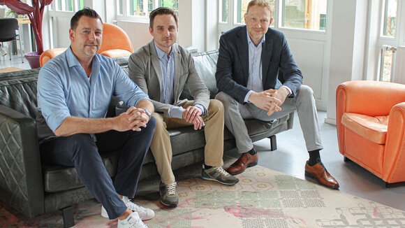 Von links: Daniel Höhnke (Director of Growth), Marten Lehmann (CEO webweit part of Strix Group), Florian Borchers (COO webweit part of Strix Group)