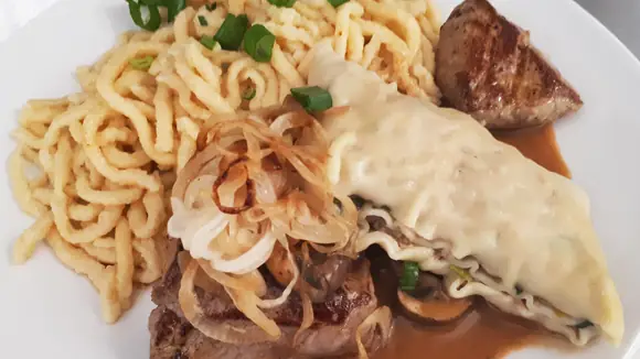 Schwoba-Deller mit Spätzle