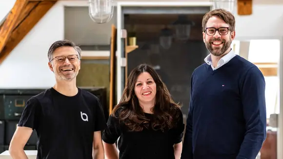 Im Bild v.l.n.r.: Oliver Zenglein, CEO und Gründer; Nicole Rainer, Geschäftsführerin; Max Höpner als neues Mitglied der Geschäftsführung.