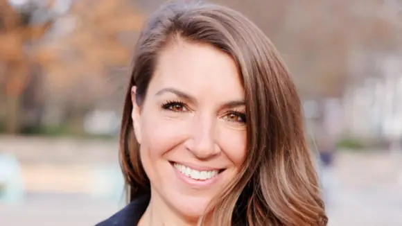 Julia Rodriguez Diaz an der myticket Jahrhunderthalle, dem Veranstaltungsort des Festival4Family