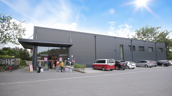 Der neue promobo Flagshipstore in Hohen Neuendorf: Ein architektonisches Highlight zieht ein positives Zwischenfazit