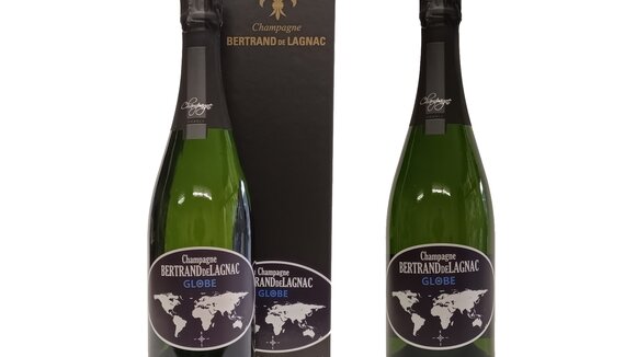 Die Flasche Bertrand de Lagnac Globe Brut mit und ohne Gechenkverpackung