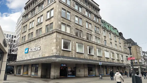 Kabs eröffnet neuen Store im historischen Eickhaus: Goldene Tickets & 45 Prozent Rabatt zur Neueröffnung