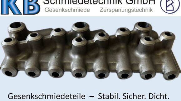 Gesenkgeschmiedetes Rohrverbindungselement (Fitting) für den Energieanlagen-Kesselbau.