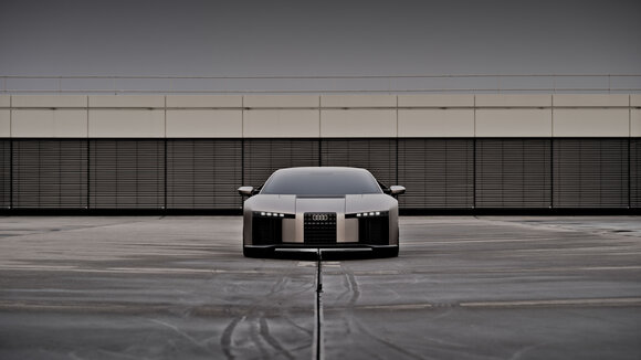 Interne Premiere: Der Audi Nuvolari wird auf einer geheimen Dachterrasse im Design Center in Ingolstadt präsentiert.